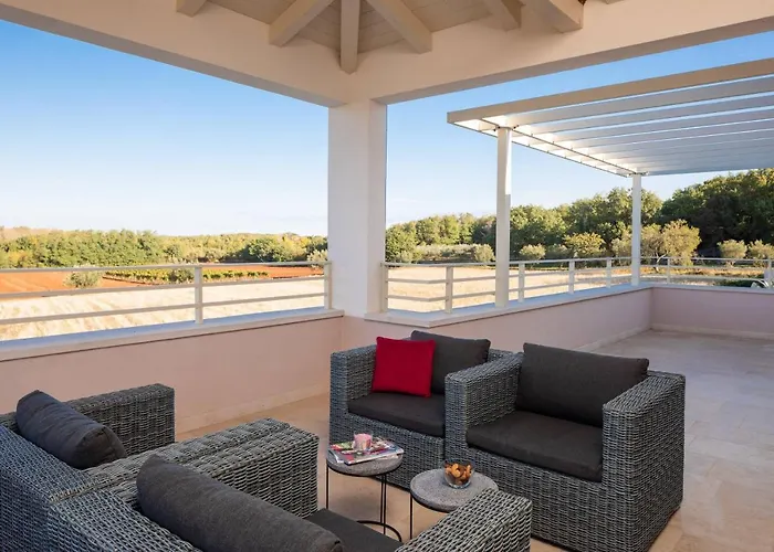 Villa Alicia By Ilc